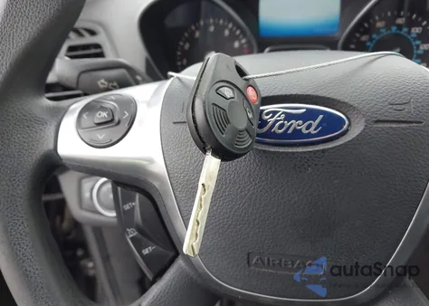 2016 Ford Escape Se из США, поврежденный, VIN 1FMCU9GX6GUB72167